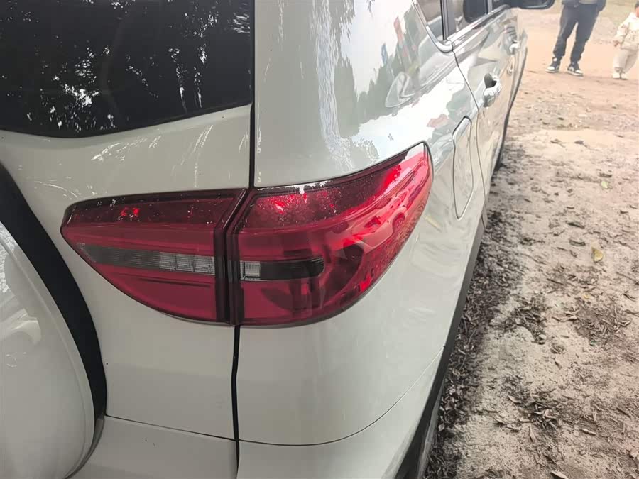 Kaiyi X3 2018 car image #9