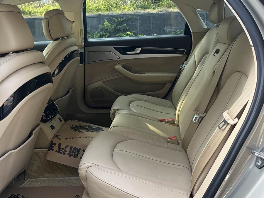 Audi A8 2014 car image #9