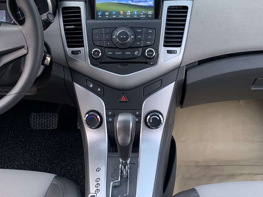 Chevrolet Cruze 2013 immagine di auto #9