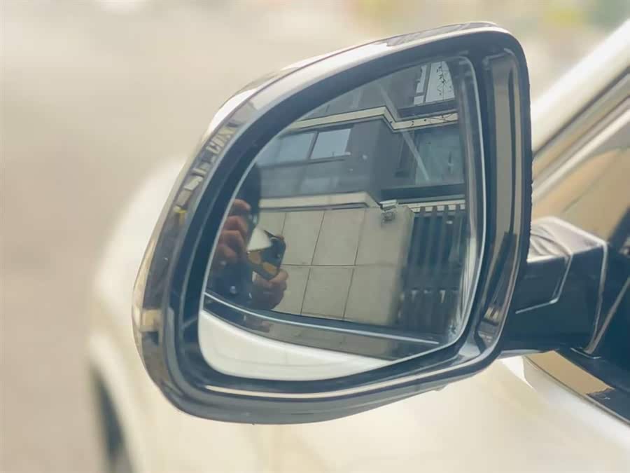 BMW iX3 2023 car image #9