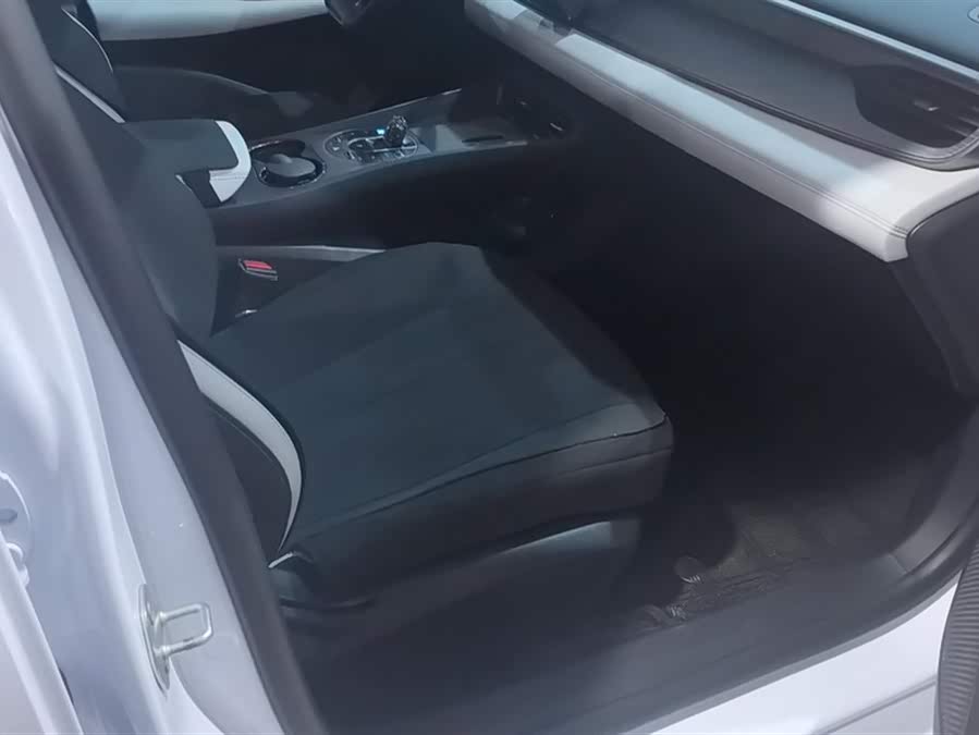BYD Seal 05 DM-i 2025 car image #9