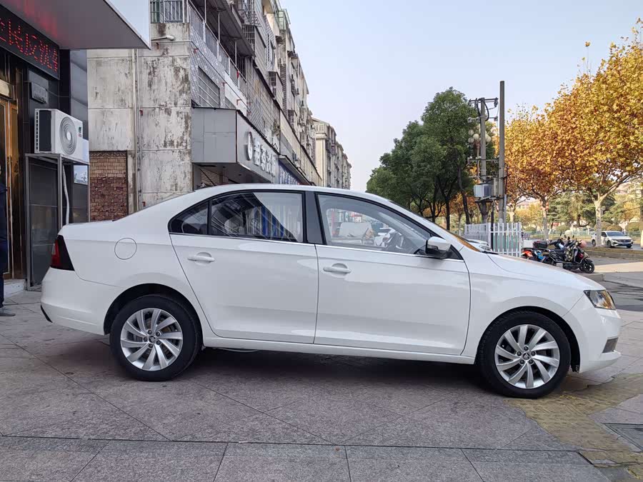 Skoda Rapid 2018 #9 Skoda Rapid 2018 car image #9