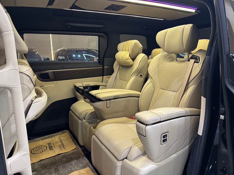 Toyota Vellfire 2023 immagine di auto #9