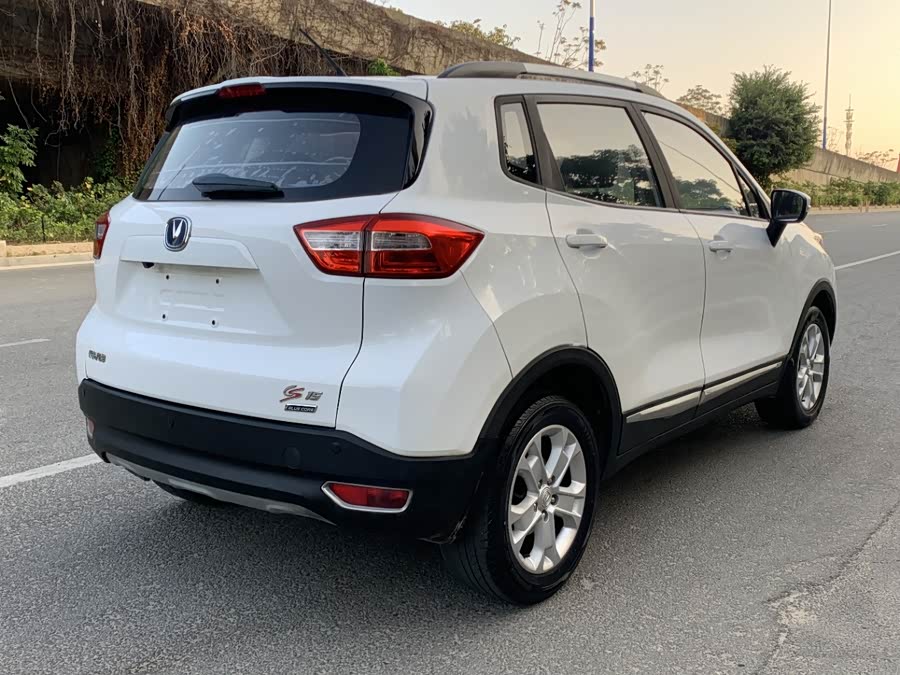 Changan CS15 2016 car image #9