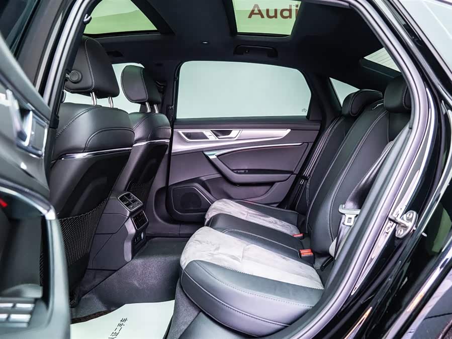 Audi A6L 2023 car image #9