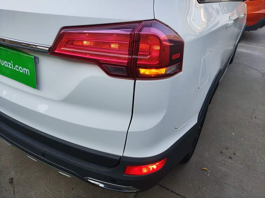 SWM斯威汽车 SWM斯威X3 2021 #9 SWM斯威汽车 SWM斯威X3 2021 汽车图片 #9