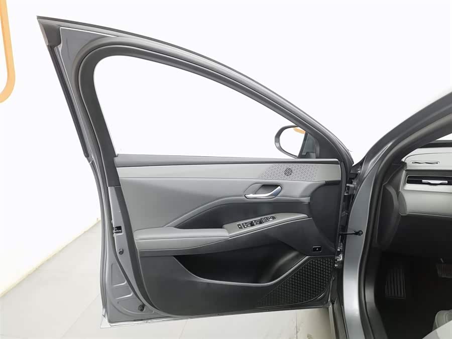 BYD Qin Plus 2025 #9 BYD Qin Plus 2025 car image #9