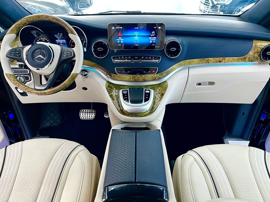 Mercedes-Benz V Class 2020 #9 Mercedes-Benz V Class 2020 immagine di auto #9