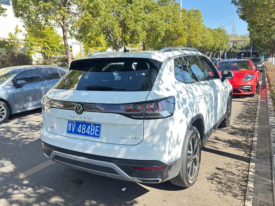 Volkswagen Tayron 2023 immagine di auto #9