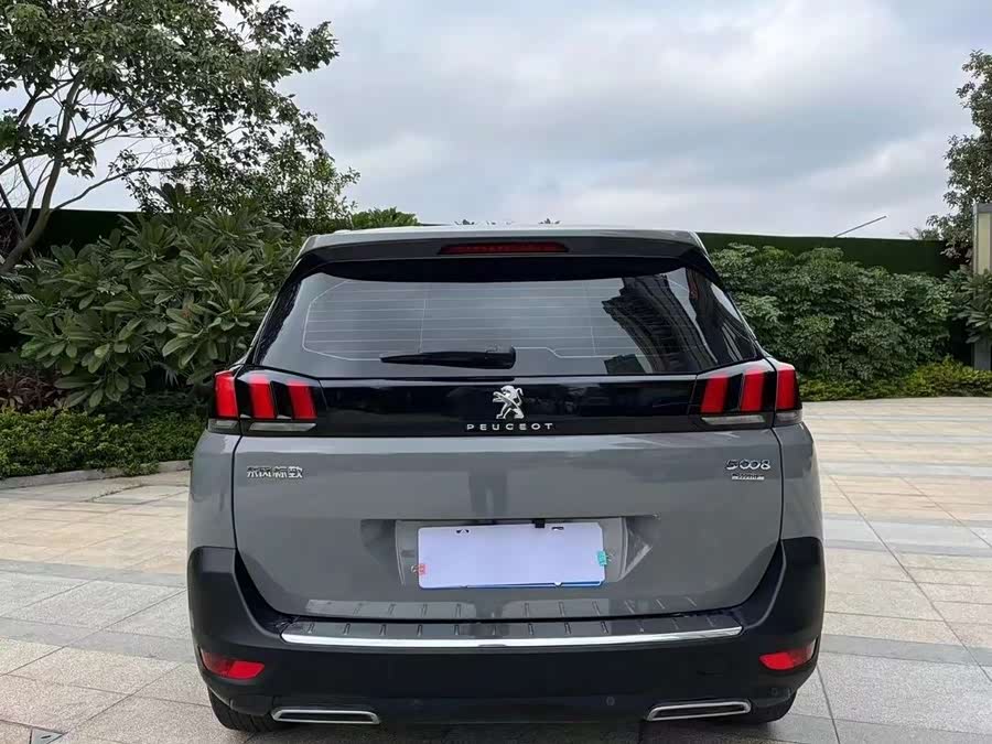 Peugeot 5008 2017 car image #9