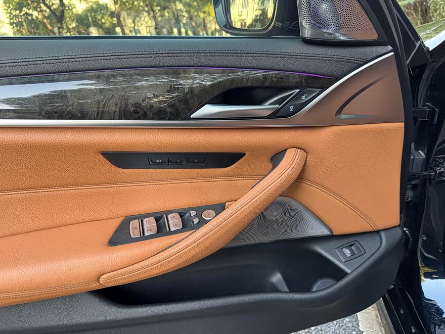 BMW 5 Series 2018 #9 BMW 5 Series 2018 car image #9