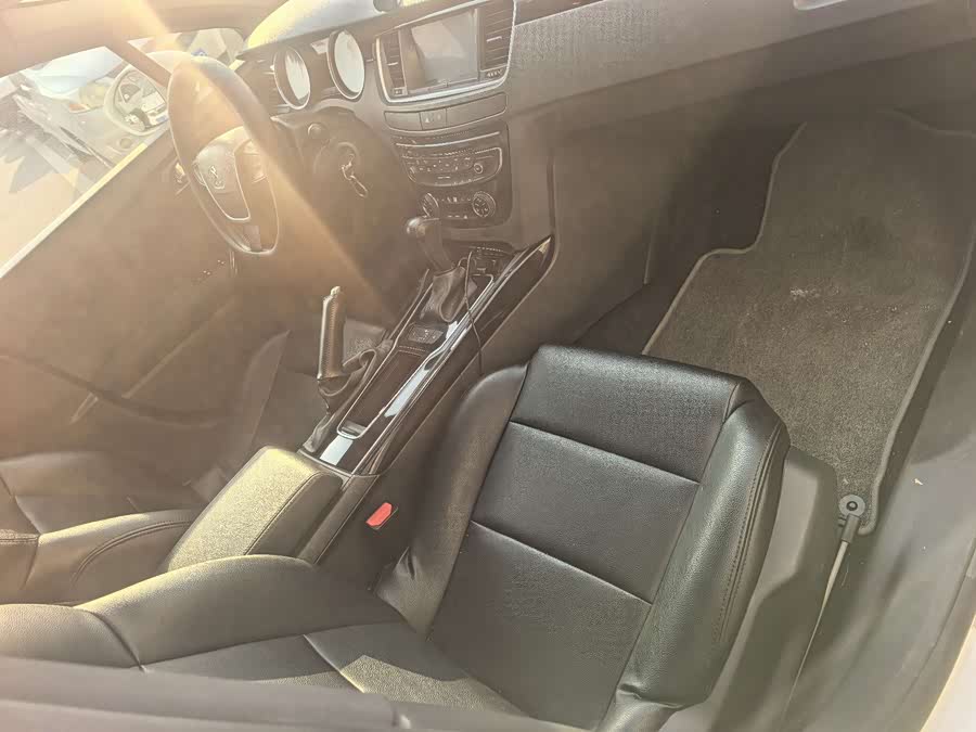 Peugeot 508 2012 car image #9