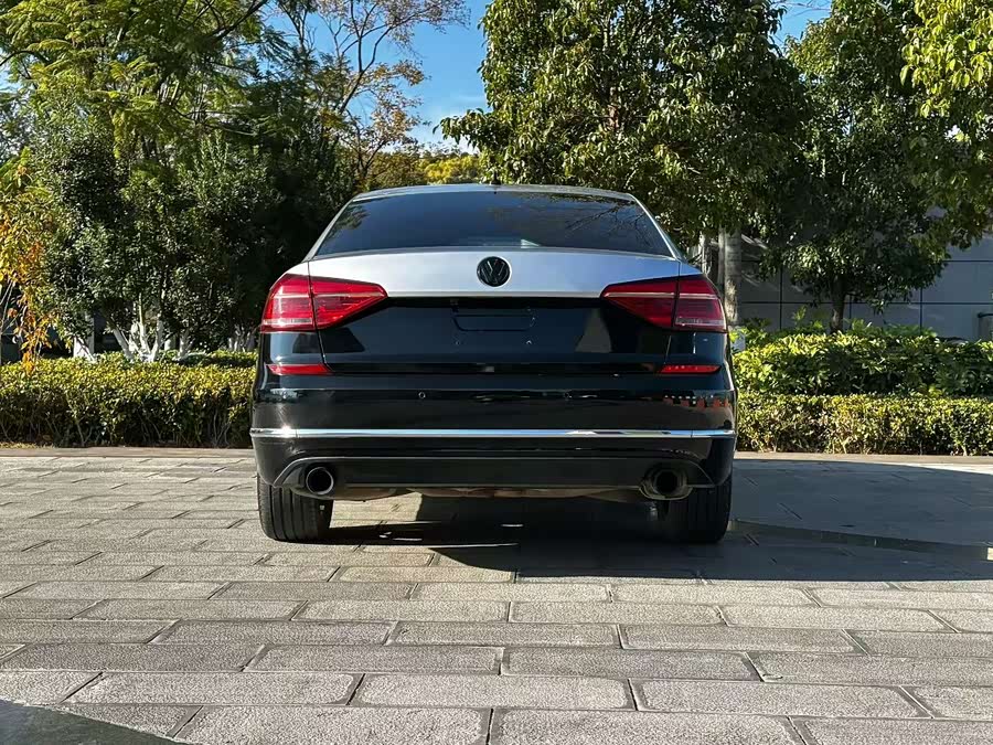 Volkswagen Passat 2017 car image #9