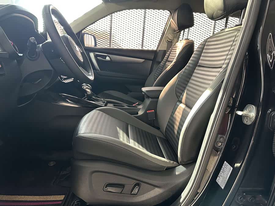 起亚 智跑 2020 汽车图片 #9