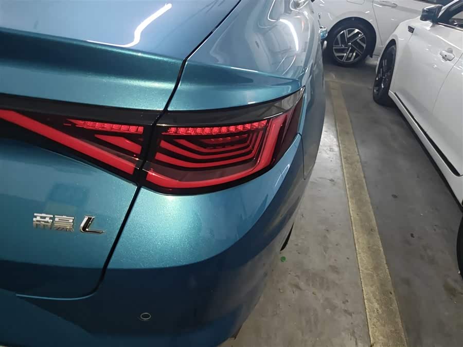 GEELY Emgrand L 2022 car image #9