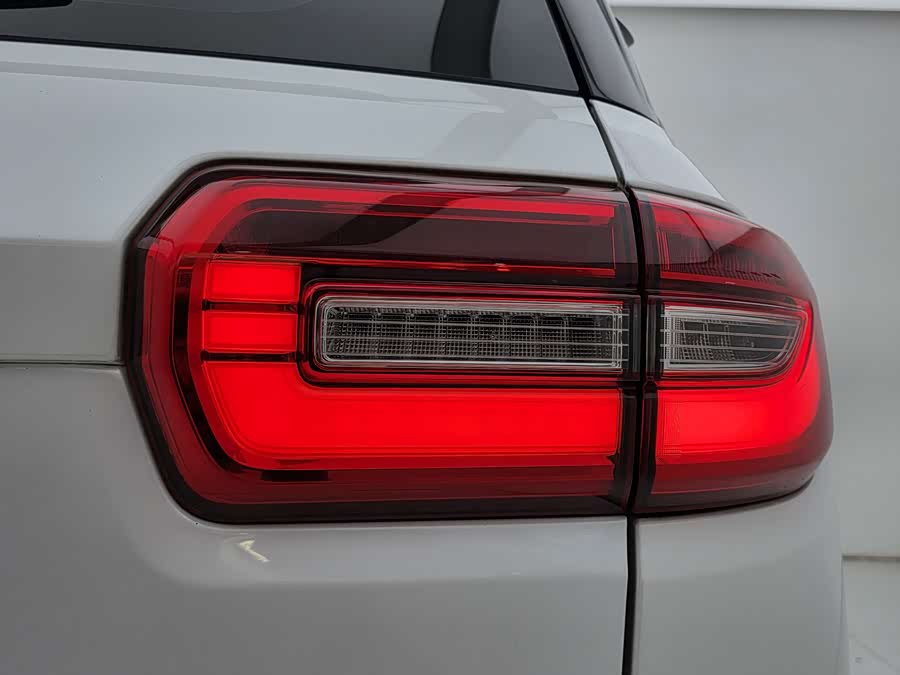 Changan CS95 2017 car image #9