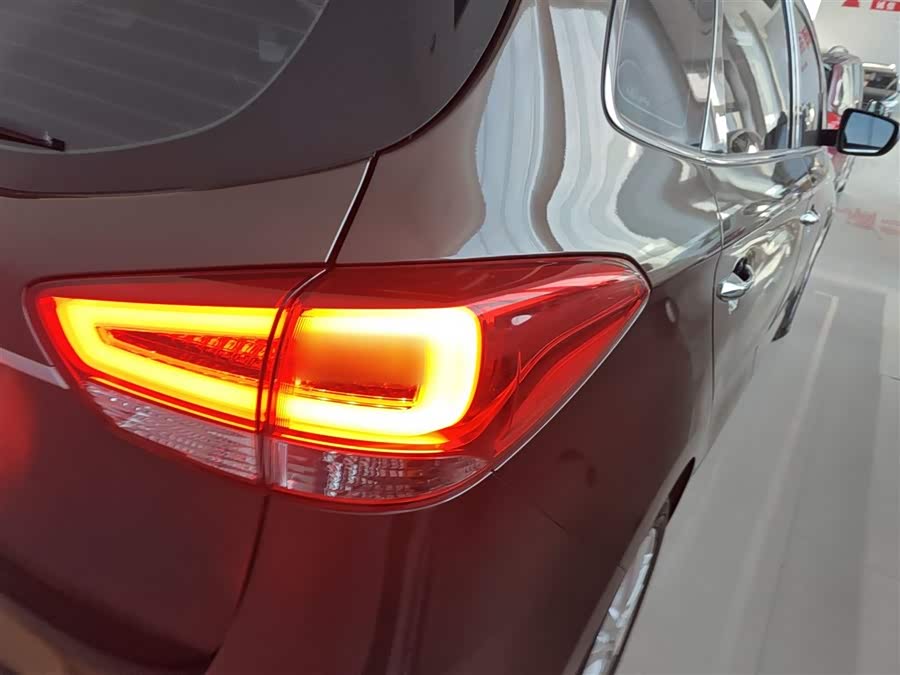 起亚 佳乐 2016 汽车图片 #9