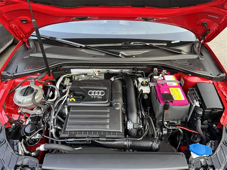 Audi A3 2019 car image #9