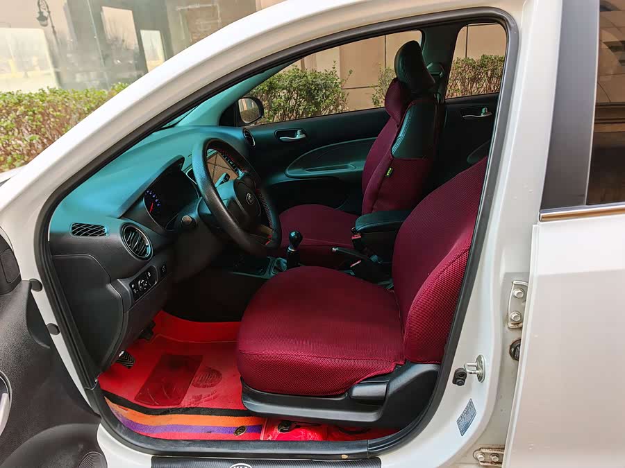 起亚 焕驰 2018 汽车图片 #9