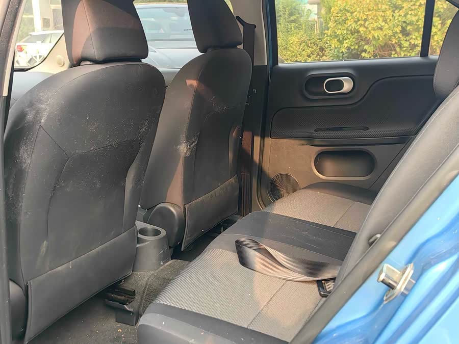 MG 3 2011 car image #9