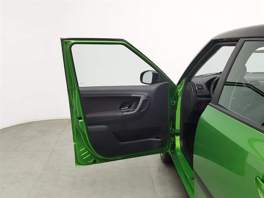 Skoda Fabia 2014 изображение автомобиля #9