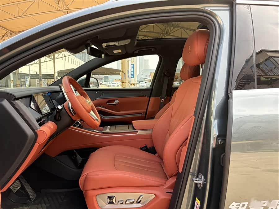 BYD Tang L 2025 #9 BYD Tang L 2025 car image #9