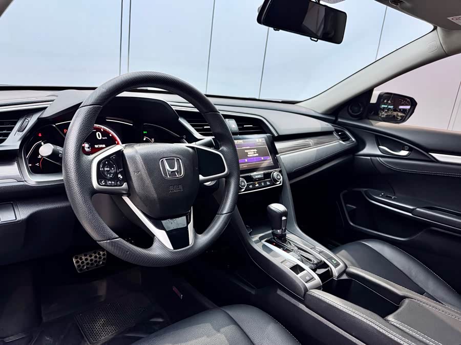 Honda Civic 2020 car image #9