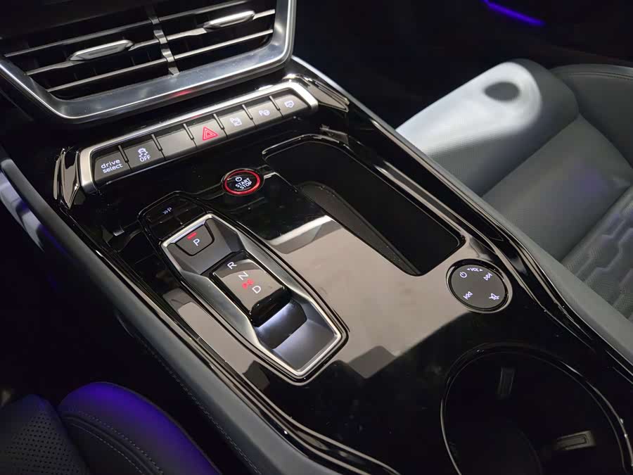 Audi e-tron GT 2024 image de voiture #9