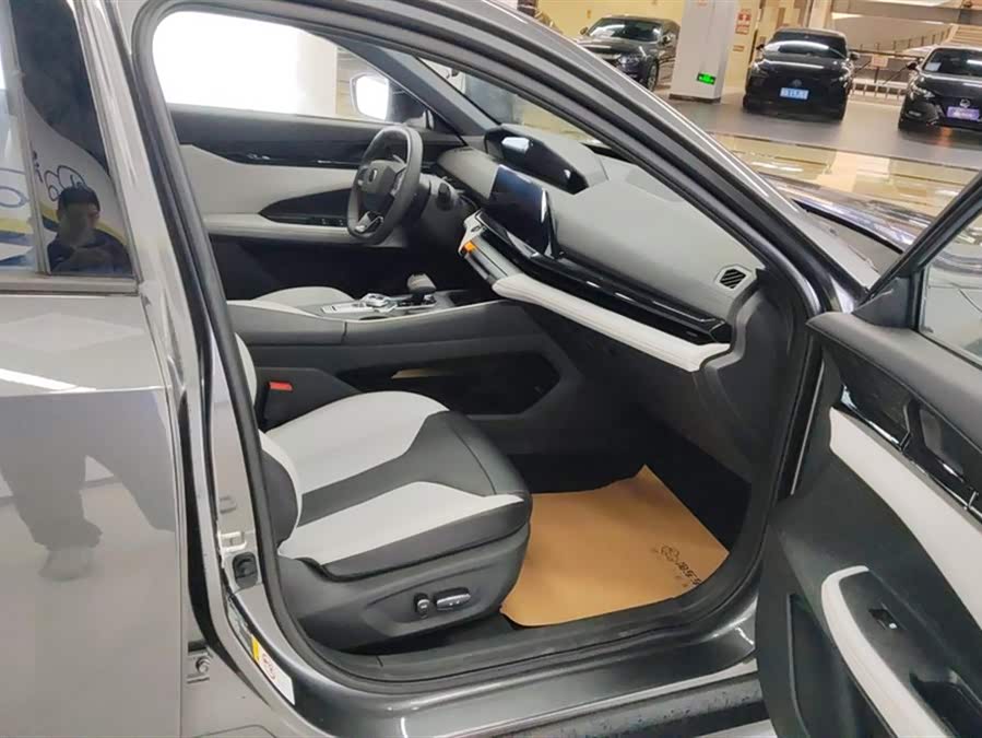 Changan UNI-V iDD 2024 #9 Changan UNI-V iDD 2024 car image #9