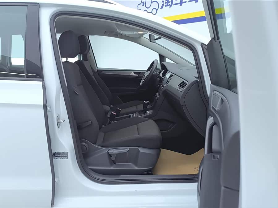 Volkswagen Golf Sportsvan 2018 imagem de carro #9