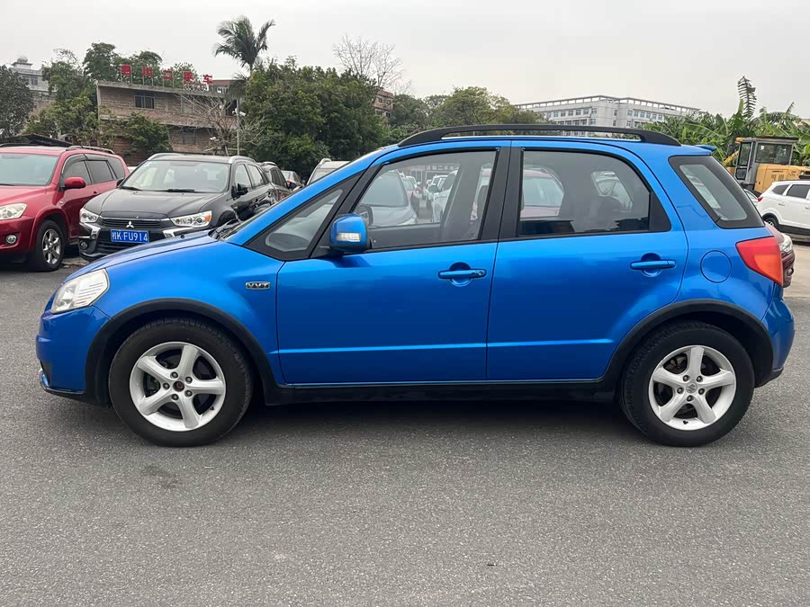 铃木 天语 SX4 2010 汽车图片 #9