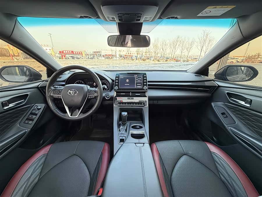 Toyota Avalon 2021 car image #9