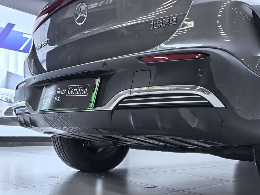 Mercedes-Benz EQA Class 2024 immagine di auto #9