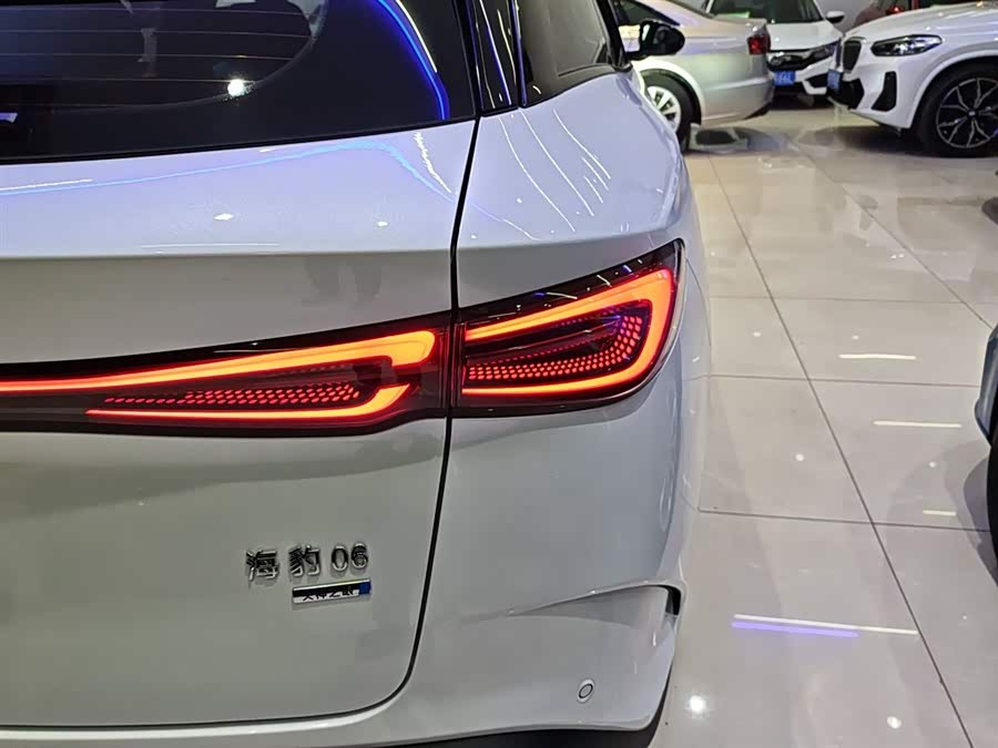 BYD Seal 06 DM-i 2025 immagine di auto #9