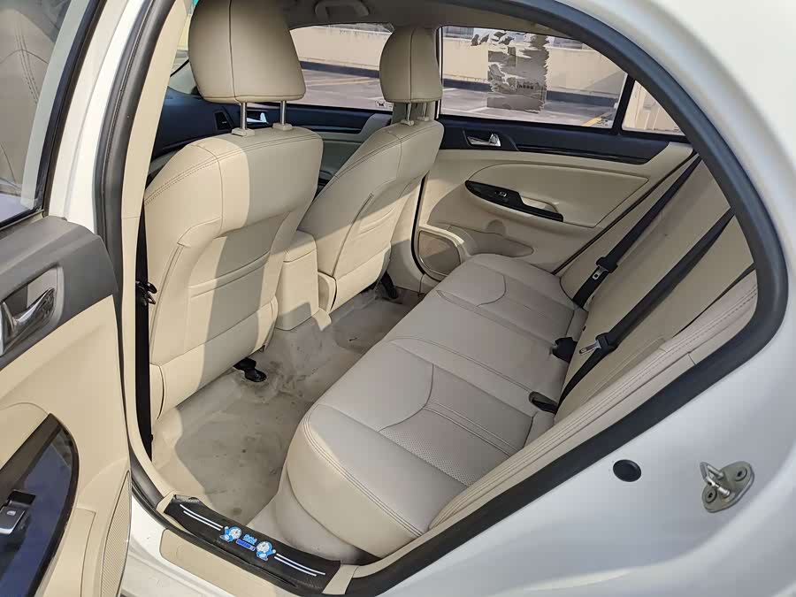 BYD e5 2017 #9 BYD e5 2017 car image #9