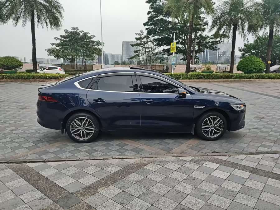 BYD Qin Plus 2023 #9 BYD Qin Plus 2023 car image #9