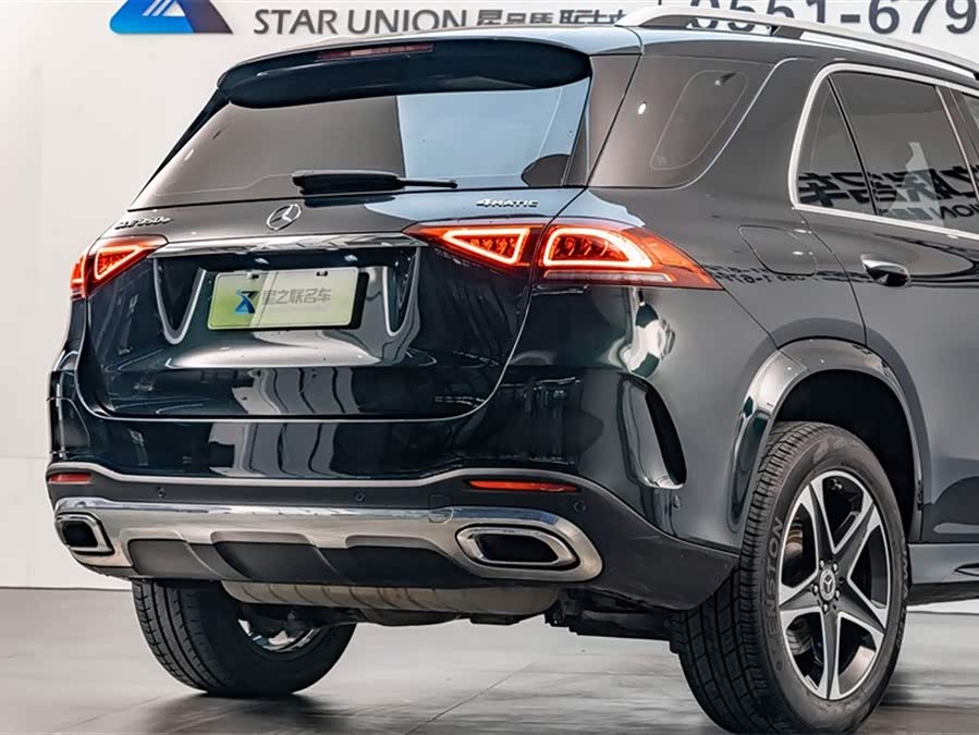 Mercedes-Benz GLE Class New Energy 2022 car image #9