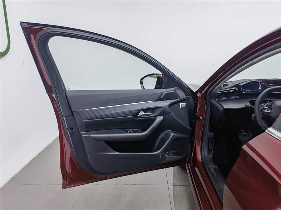 Peugeot 508 2019 car image #9