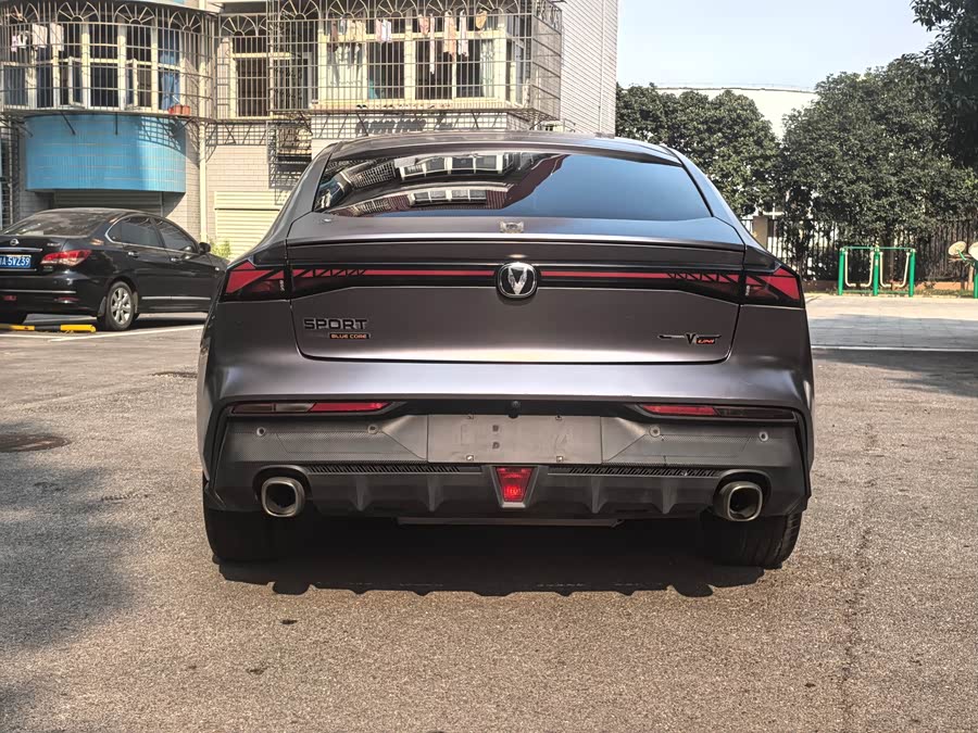 Changan UNI-V 2022 car image #9