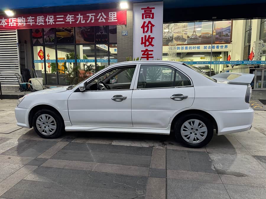 Soueast V3 Lingyue 2014 car image #9