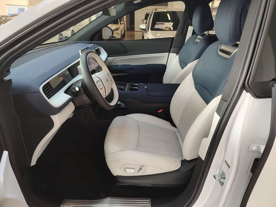 Xpeng G6 2024 immagine di auto #9