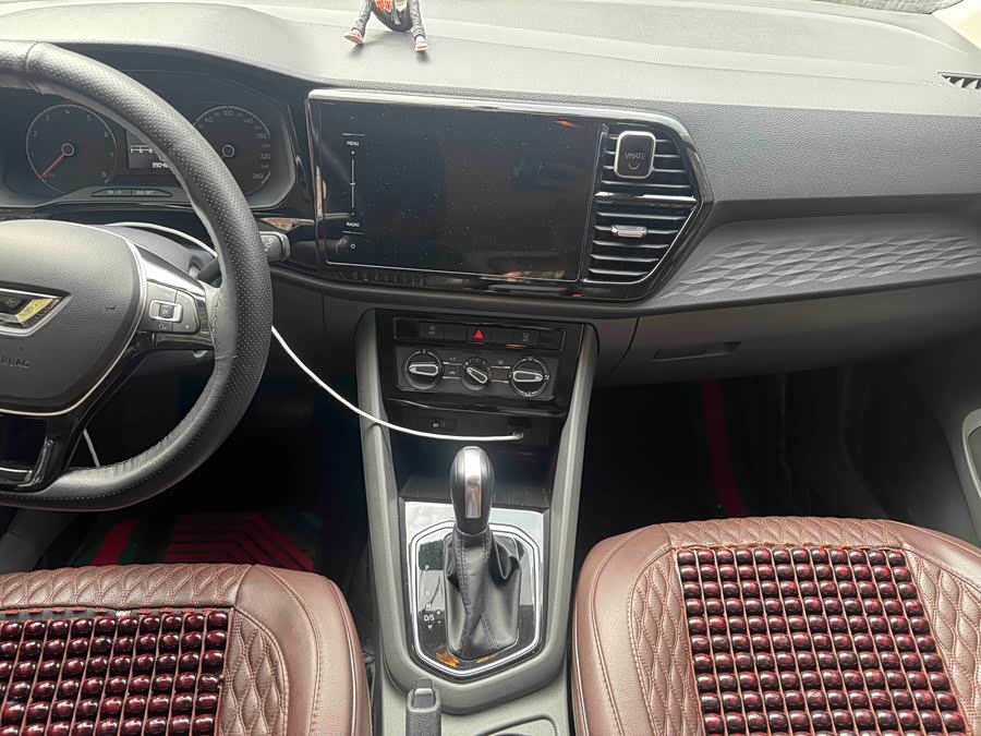 Jetta VS5 2019 car image #9