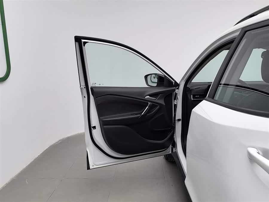 Chevrolet Tracker 2022 #9 Chevrolet Tracker 2022 car image #9