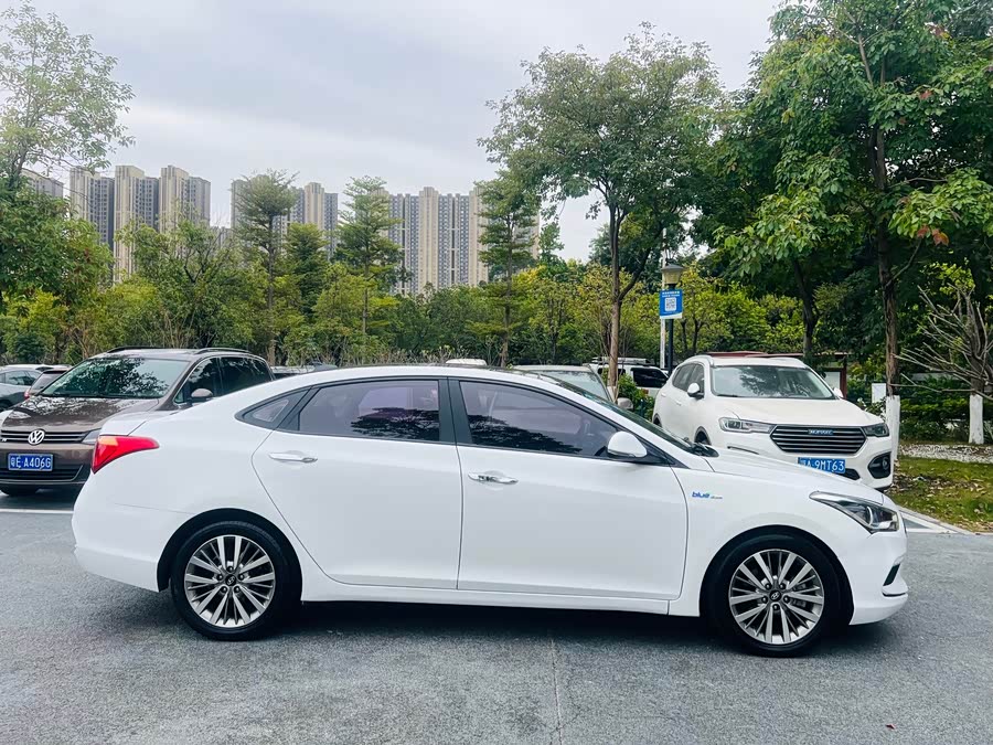 Hyundai Mistra 2017 car image #9