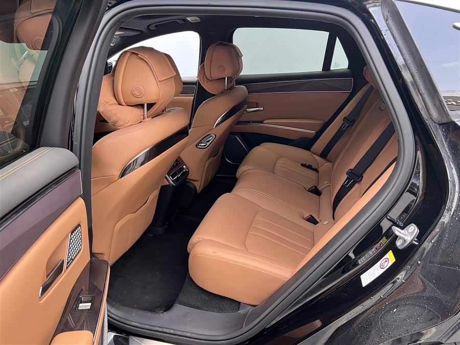 BYD HanL 2025 car image #9