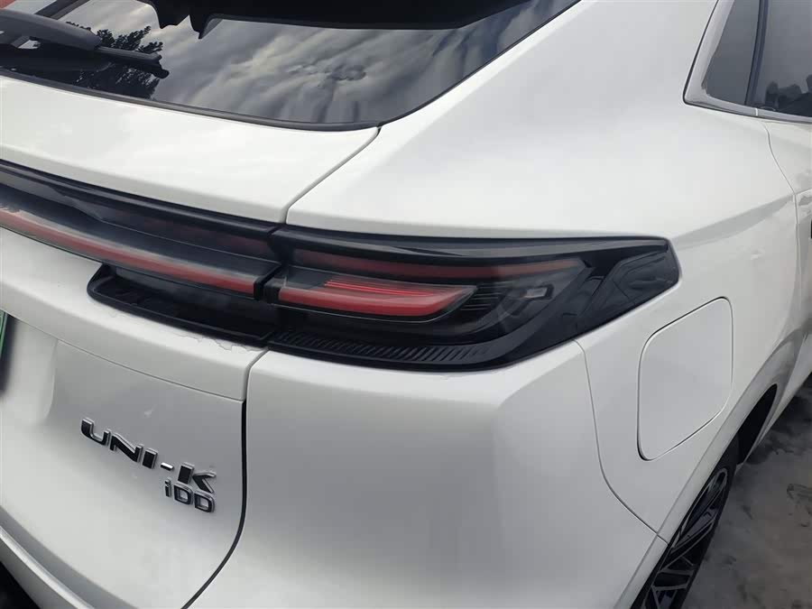 Changan UNI-K iDD 2022 car image #9