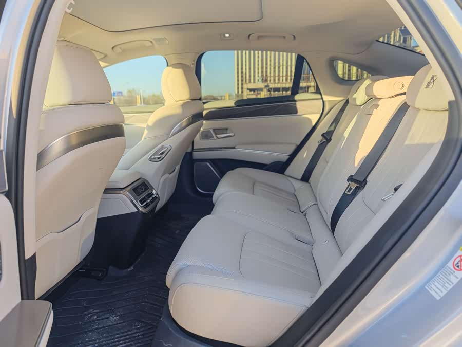 BYD HanL 2025 car image #9