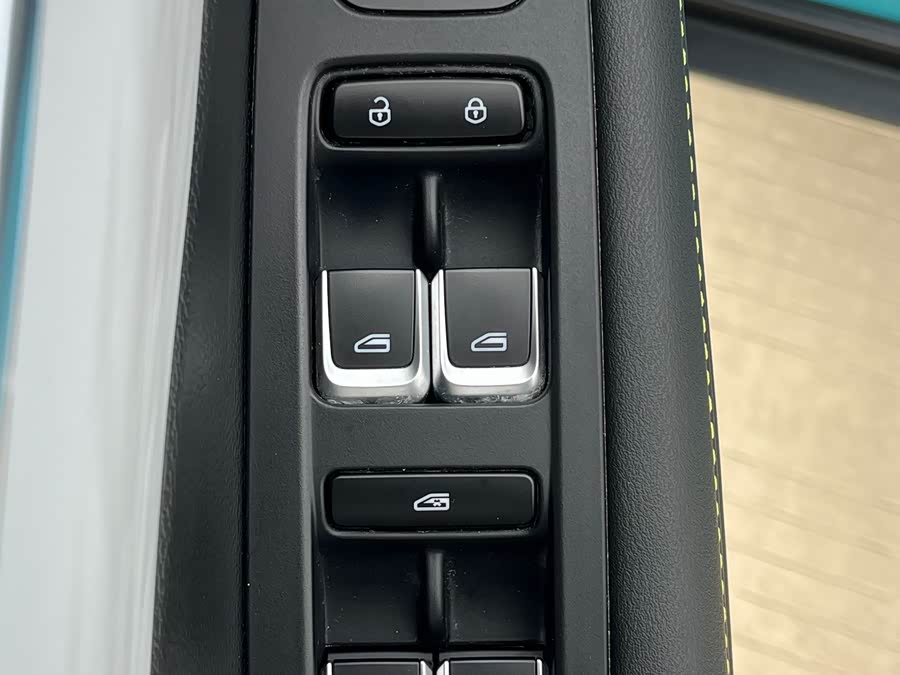 GEELY Coolray 2022 car image #9