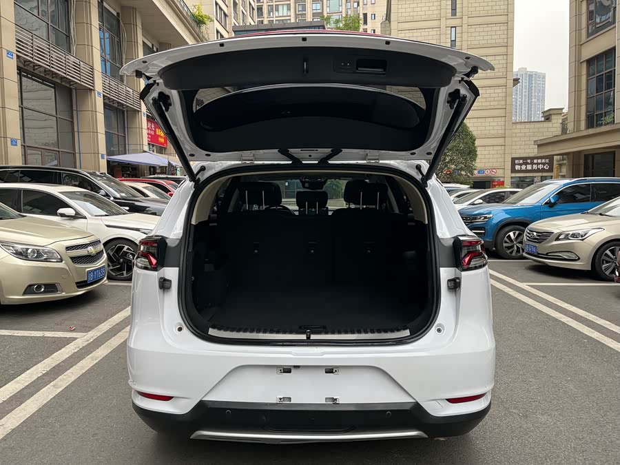 BYD Tang 2019 #9 BYD Tang 2019 car image #9