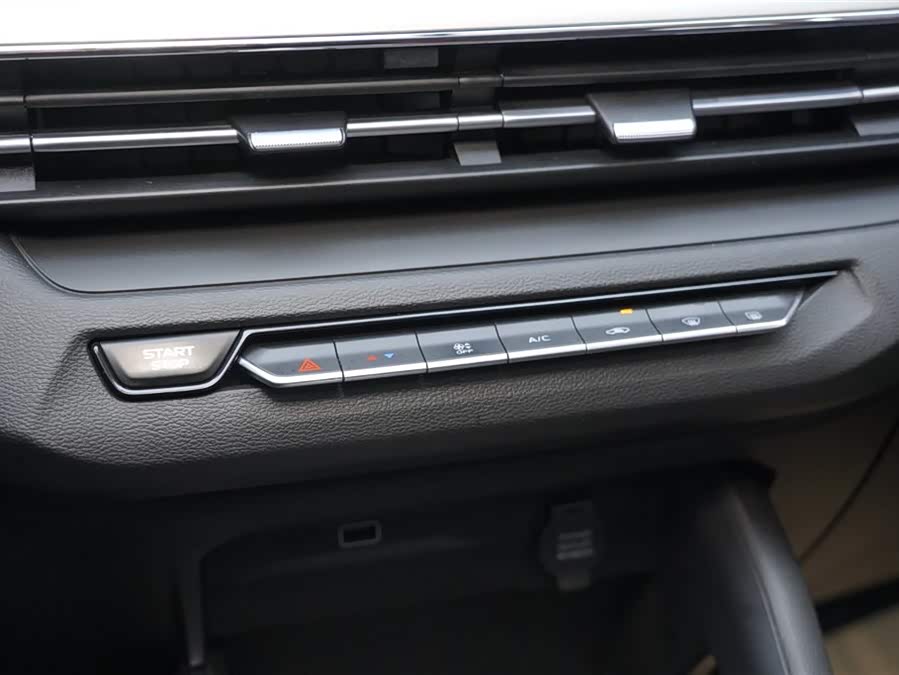 GEELY Vision X3 2021 car image #9